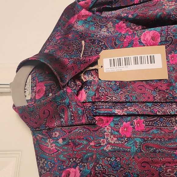 Jaeger Pink Silky Floral Button Down Blouse Medium - Picture 3 of 10